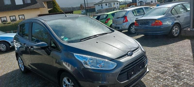 Gebraucht Ford B-MAX 105 PS (77 kW) 2017 Grau Van / Kleinbus