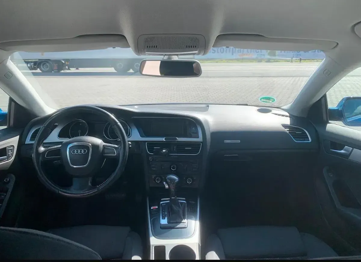 Gebraucht Audi A5 160 PS (117 kW) 2010 Blau Coupé