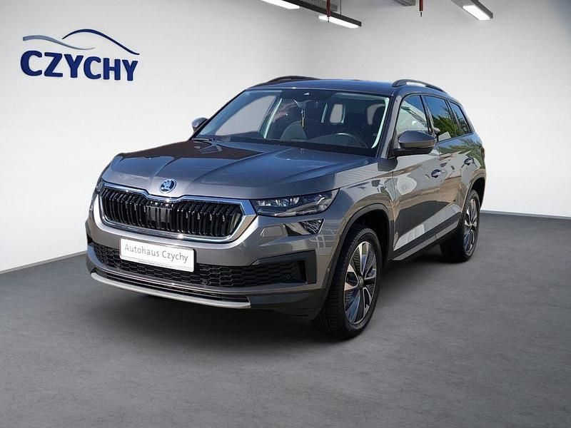 Grau Gebraucht 2023 Skoda Kodiaq Tour SUV | 37.890 € (Superpreis) - Bild 1/4