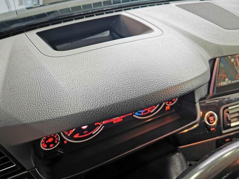 Gebraucht BMW 525 Sport Line 218 PS (160 kW) 2015 Schwarz Limousine