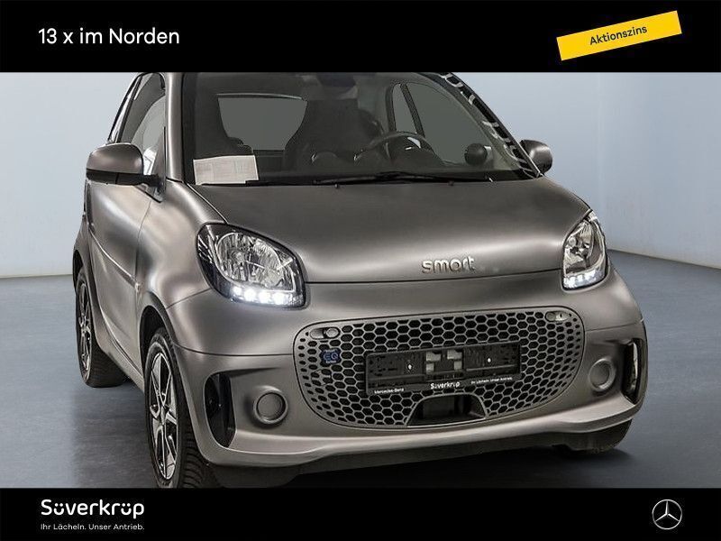 Grau Gebraucht 2022 Smart ForTwo Electric Drive Passion Coupé | 11.670 € (Fairer Preis) - Bild 1/4