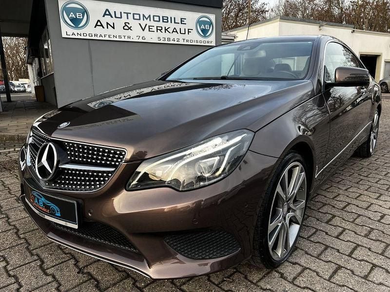 Braun Gebraucht 2015 Mercedes E350 Coupé | 22.700 € (Fairer Preis) - Bild 1/4