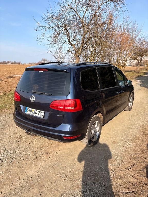 Gebraucht VW Sharan Trendline 140 PS (102 kW) 2011 Blau Van / Kleinbus