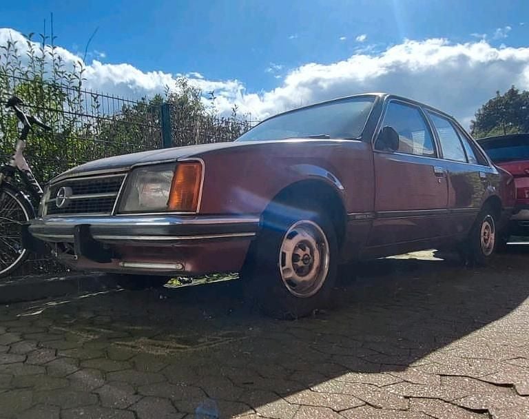 Andere farben Gebraucht 1979 Opel Commodore Limousine | 1.500 € - Bild 1/4