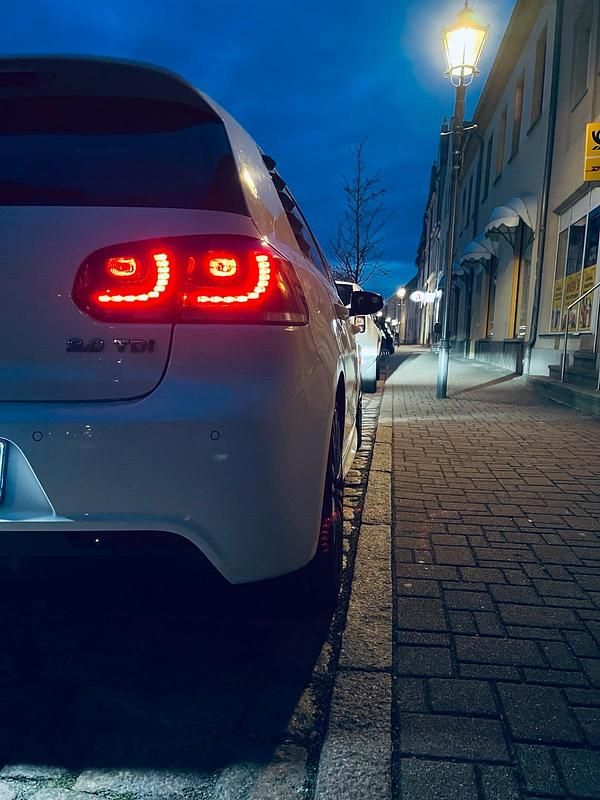 Gebraucht VW Golf VI R-line 140 PS (102 kW) 2010 Weiß Kleinwagen