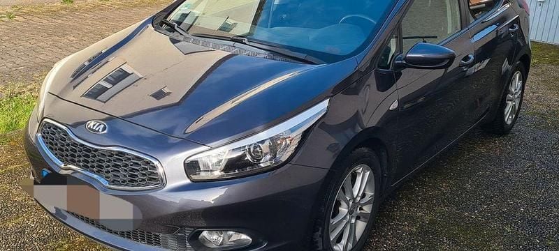 Gebraucht Kia Ceed Edition 7 135 PS (99 kW) 2015 Grau Kleinwagen