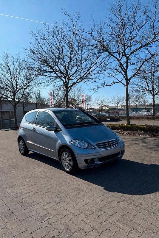 Gebraucht Mercedes A170 95 PS (69 kW) 2006 Blau Coupé