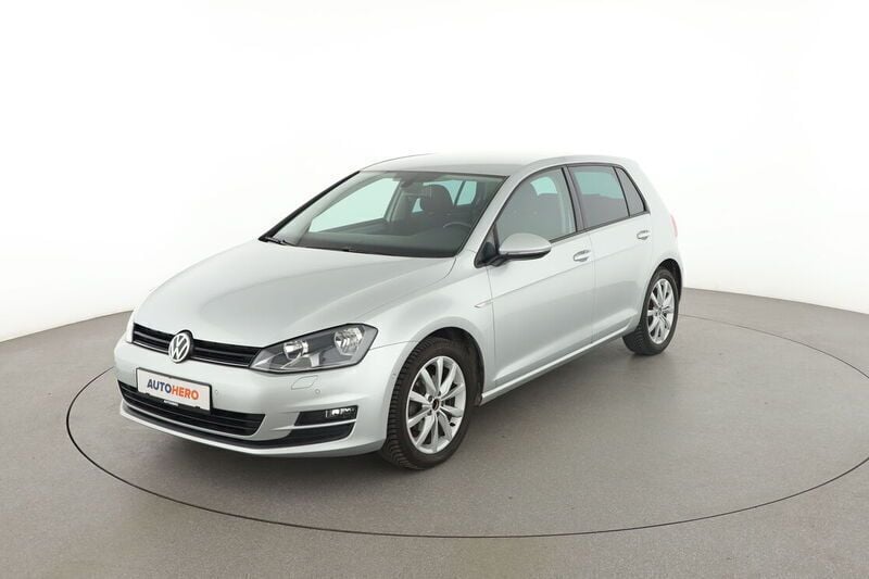 Grau Gebraucht 2015 VW Golf VII Cup Limousine | 11.190 € (Fairer Preis) - Bild 1/4
