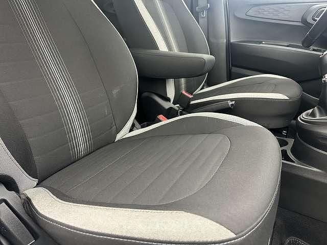 Weiß Gebraucht 2022 Hyundai i10 Trend Kleinwagen | 11.680 € (Fairer Preis) - Bild 1/4