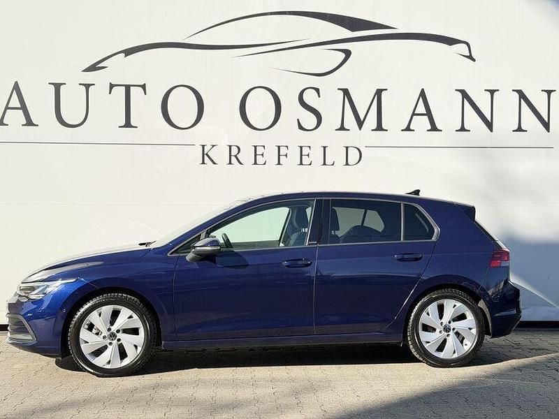 Gebraucht VW Golf VII 116 PS (85 kW) 2021 Blau Kleinwagen