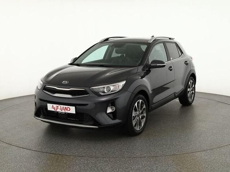 Grau Gebraucht 2020 Kia Stonic Spirit SUV | 15.990 € (Fairer Preis) - Bild 1/4