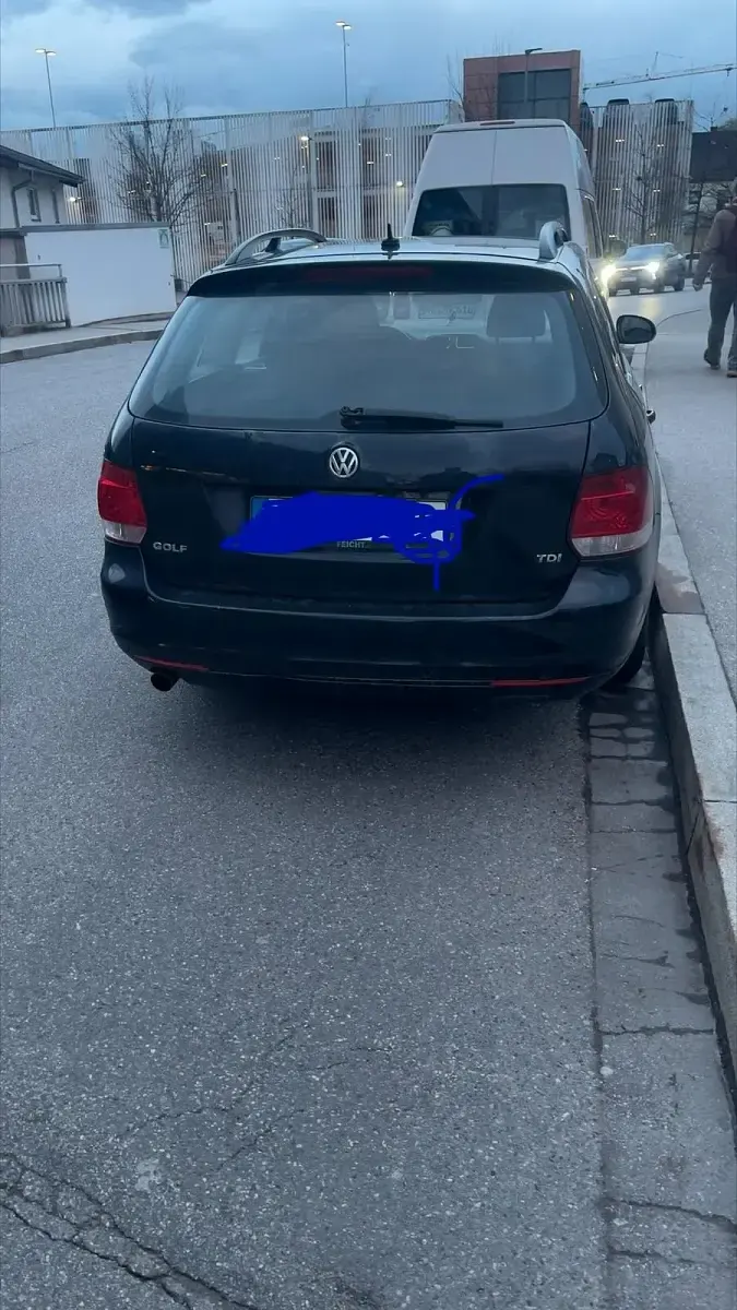 Gebraucht VW Golf VI 110 PS (80 kW) 2010 Schwarz Kleinwagen