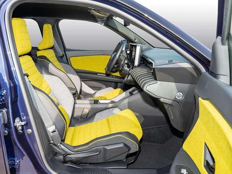 Neu Renault 5 E-Tech Iconic 110 kW (150 PS) 2026 Nachtblau+ black pearlschwarz Limousine