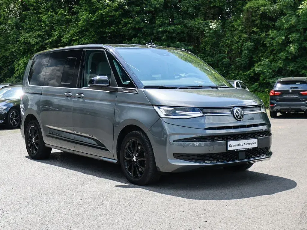 Gebraucht VW Multivan Edition 150 PS (110 kW) 2024 Grau Van / Kleinbus