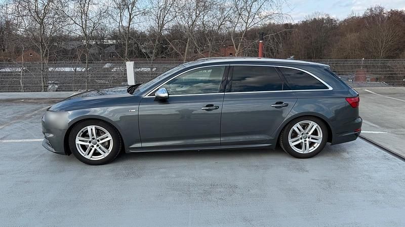 Gebraucht Audi A4 S-Line 218 PS (160 kW) 2017 Grau Kombi