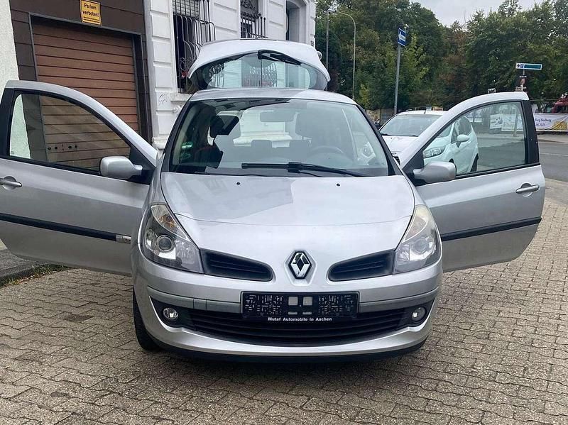 Platingrau Gebraucht 2008 Renault Clio II Rip Curl Kleinwagen | 2.350 € (Fairer Preis) - Bild 1/4