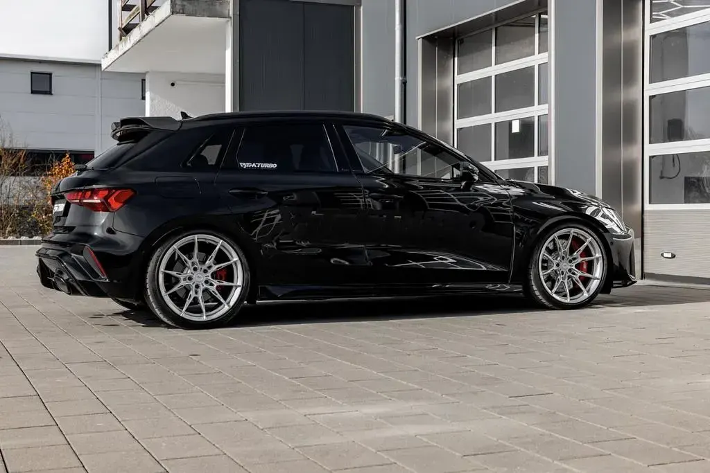 Gebraucht Audi RS3 Sportback Sport 400 PS (294 kW) 2024 Schwarz Kleinwagen