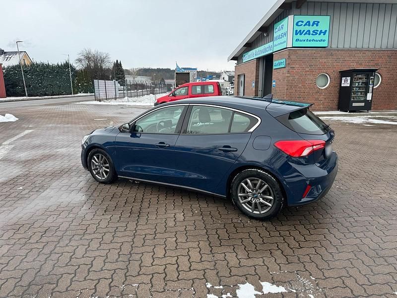 Gebraucht Ford Focus 120 PS (88 kW) 2019 Blau Kleinwagen