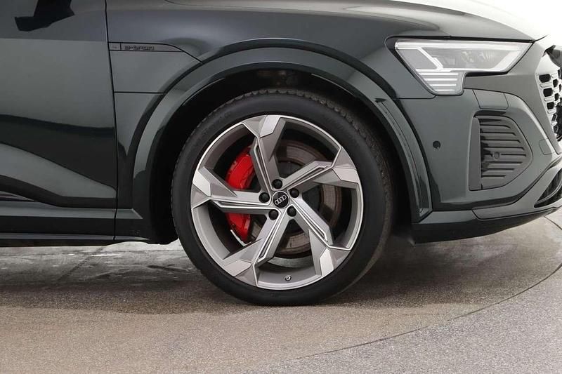 Gebraucht Audi SQ8 e-tron Ambiente 369 kW (503 PS) 2024 Individuallackierungen audi exclusive SUV