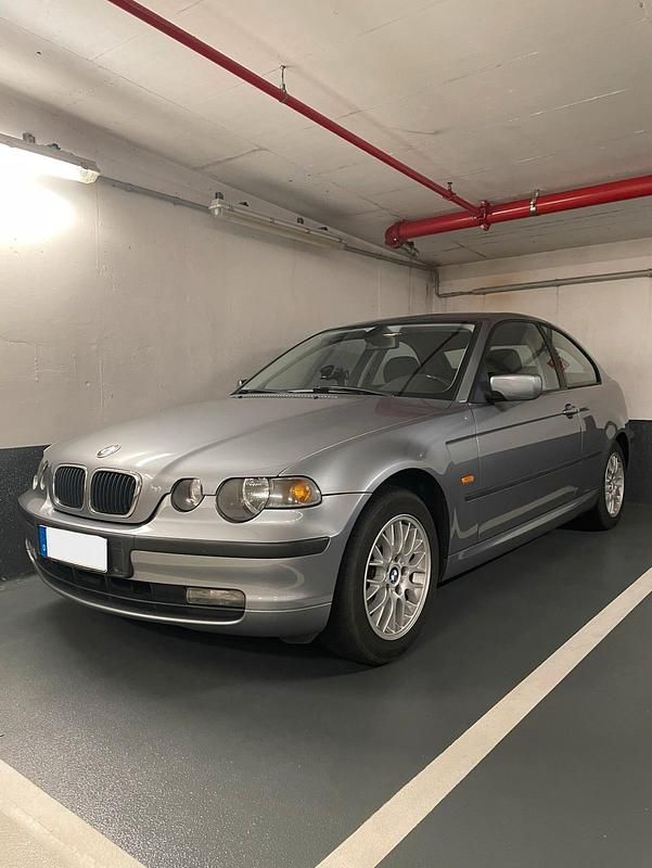 Grau Gebraucht 2003 BMW 316 Compact Kleinwagen | 999 € (Superpreis) - Bild 1/4