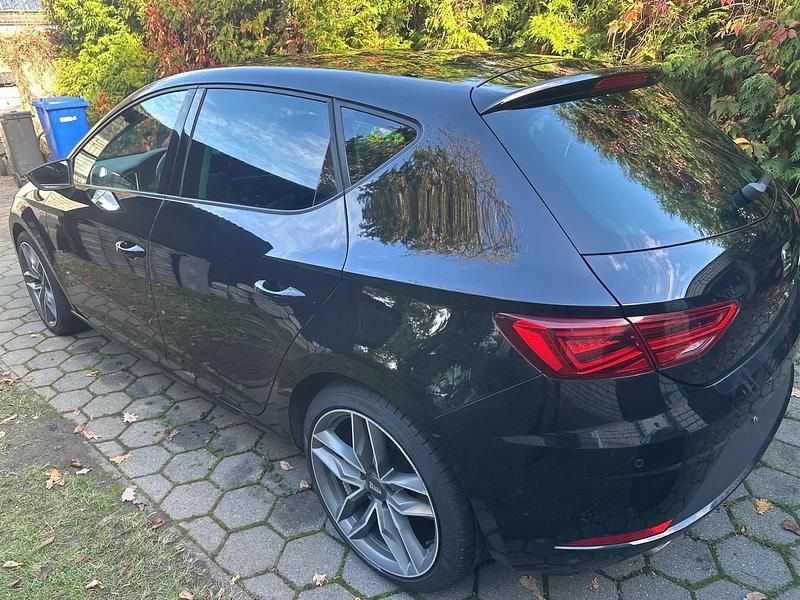 Schwarz Gebraucht 2017 Seat Leon FR Limousine | 10.800 € (Guter Preis) - Bild 1/4