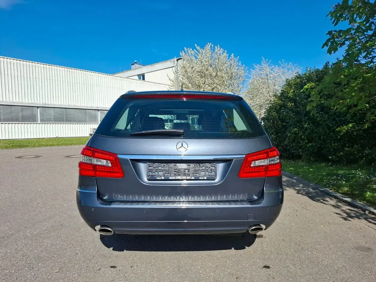 Gebraucht Mercedes E350 231 PS (169 kW) 2010 Grau Kombi