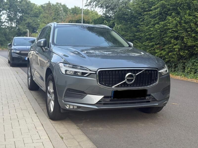 Grau Gebraucht 2021 Volvo XC60 Momentum SUV | 30.000 € (Fairer Preis) - Bild 1/4