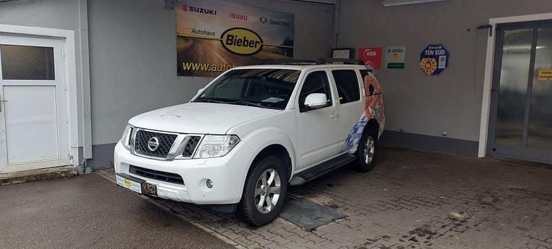Weiß Gebraucht 2014 Nissan Pathfinder SUV | 6.700 € (Etwas zu teuer) - Bild 1/4