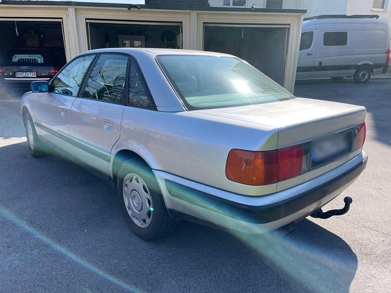 Usata Audi 100 Basis 150 CV (110 kW) 1993 Argento Berlina
