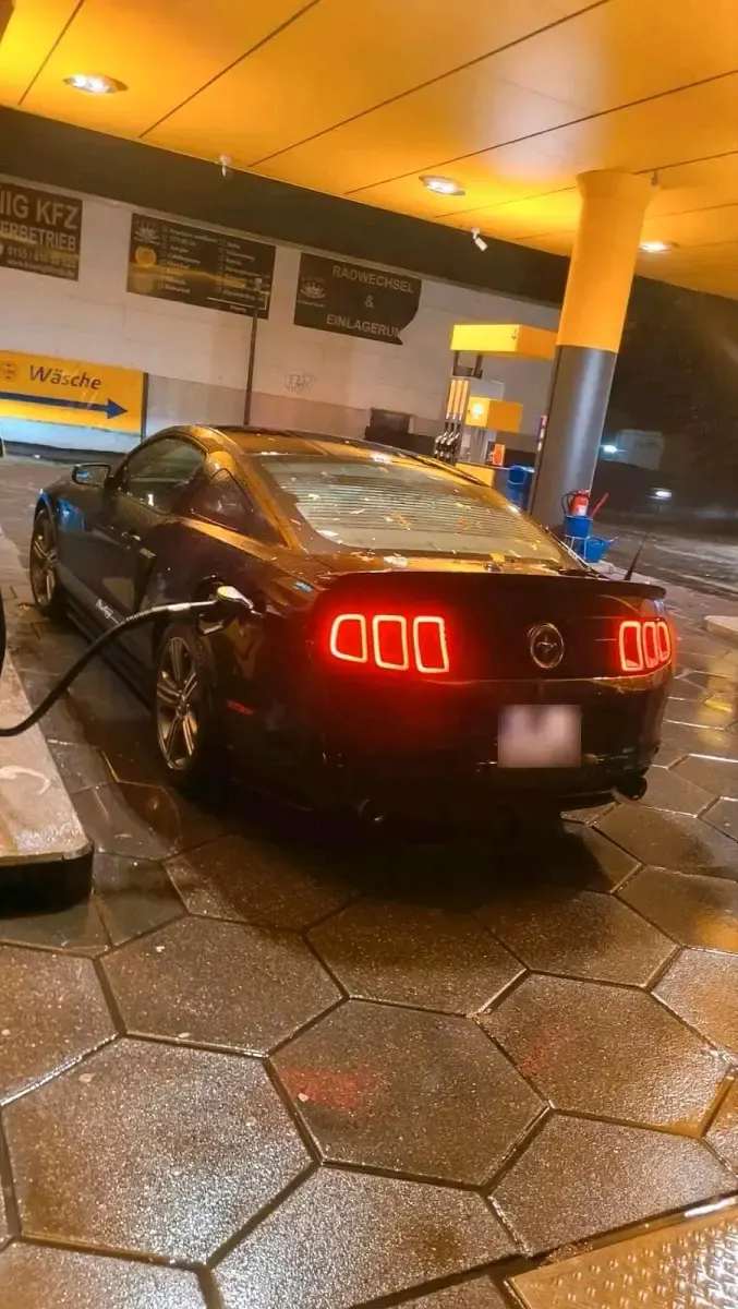 Gebraucht Ford Mustang 306 PS (225 kW) 2014 Schwarz Coupé