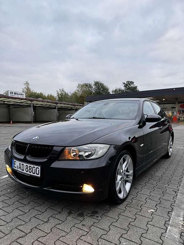 Gebraucht BMW 318 194 PS (142 kW) 2007 Limousine