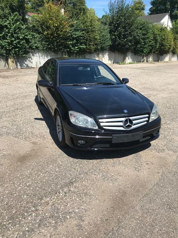 Schwarz Gebraucht 2010 Mercedes 200 Coupé | 3.999 € (Fairer Preis) - Bild 1/4