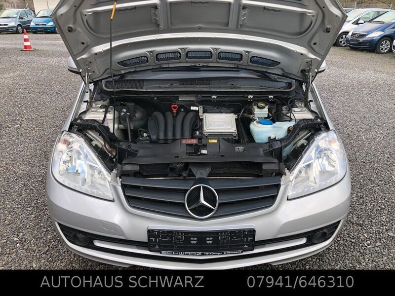 Gebraucht Mercedes A160 Classic 95 PS (69 kW) 2009 Silber Limousine