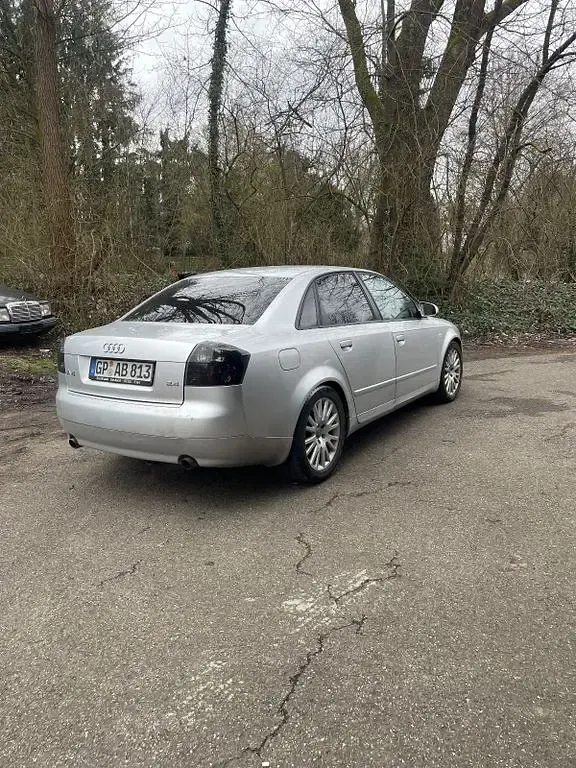 Gebraucht Audi A4 170 PS (125 kW) 2004 Silber Limousine