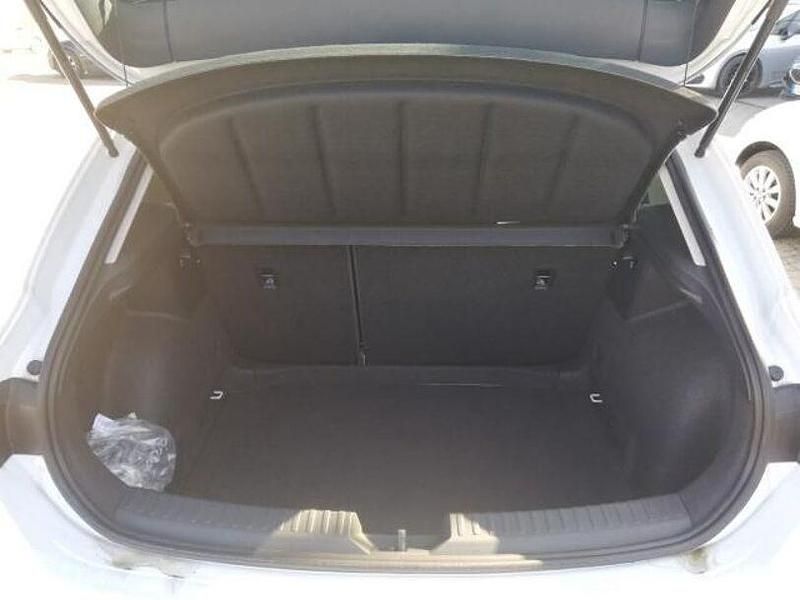 Gebraucht Seat Leon Style 150 PS (110 kW) 2025 Glacial/nevada weiss metallic Limousine