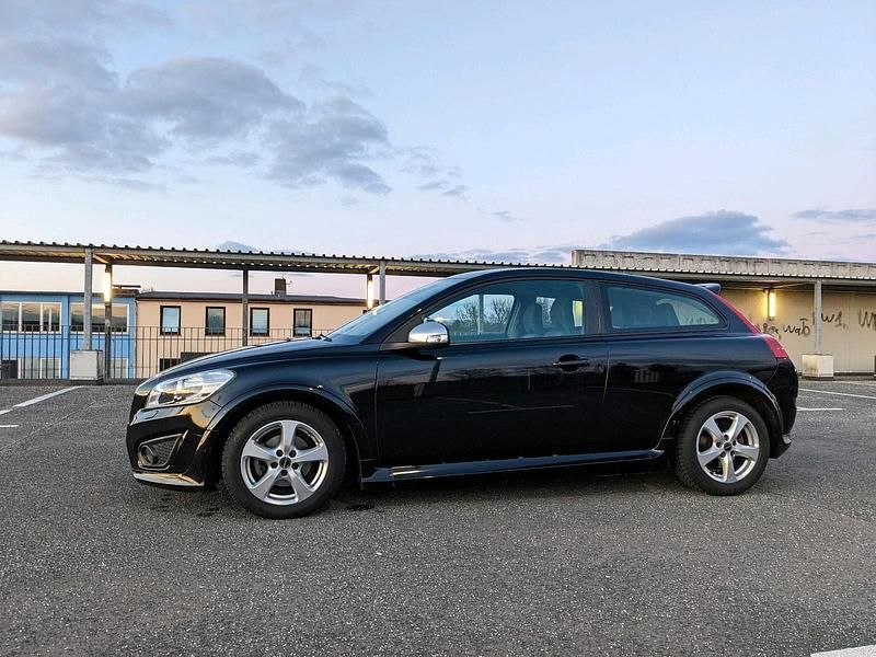 Schwarz Gebraucht 2011 Volvo C30 R-Design Kleinwagen | 5.500 € (Fairer Preis) - Bild 1/4