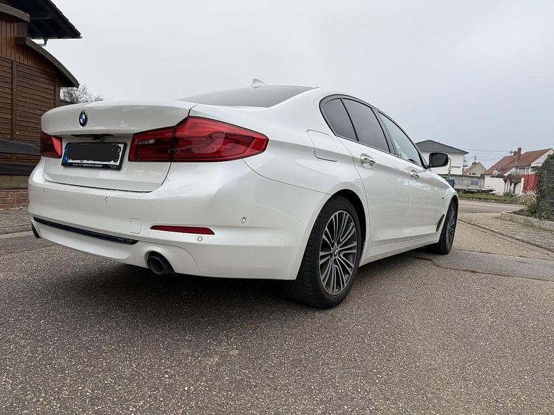 Gebraucht BMW 525 Performance 231 PS (169 kW) 2018 Weiß Limousine