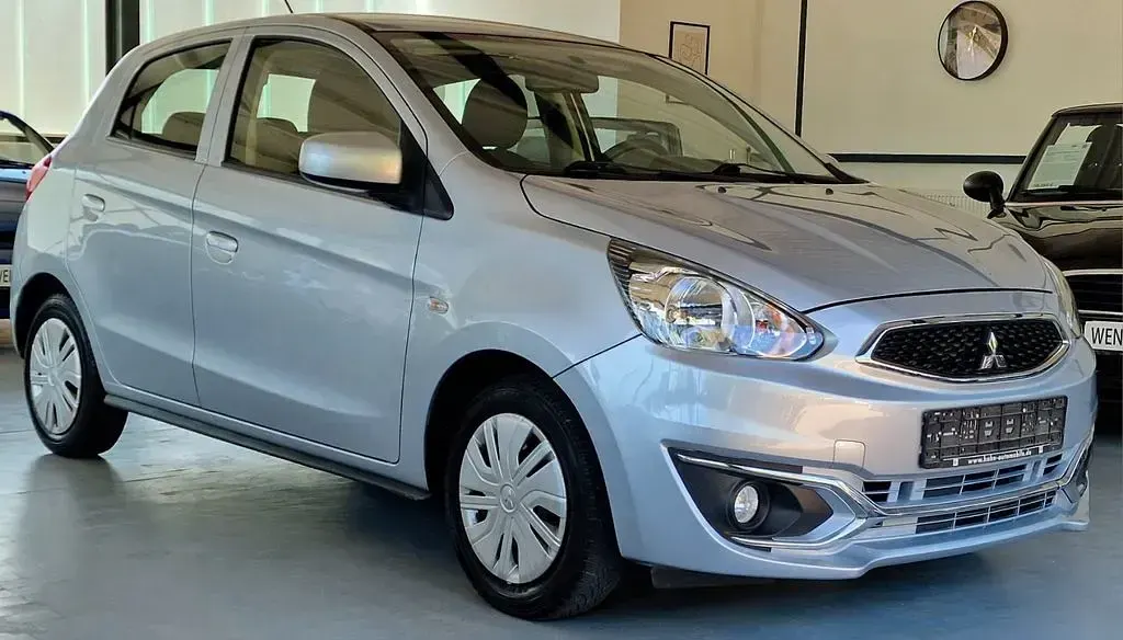 Gebraucht Mitsubishi Space Star Edition 71 PS (52 kW) 2019 Silber Kleinwagen