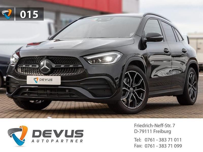 Gebraucht Mercedes GLA250 224 PS (164 kW) 2021 Schwarz SUV