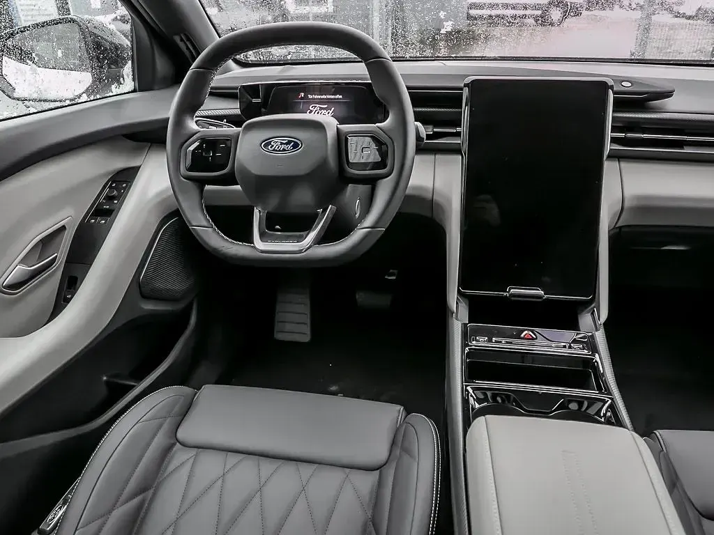 Neu Ford Explorer Premium 210 kW (286 PS) 2025 Weiß SUV