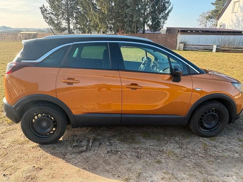 Gebraucht Opel Crossland X Innovation 120 PS (88 kW) 2017 Orange SUV