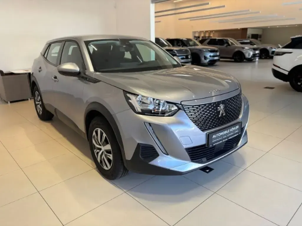 Gebraucht Peugeot e-2008 100 kW (136 PS) 2022 Artense grau (metallic) SUV