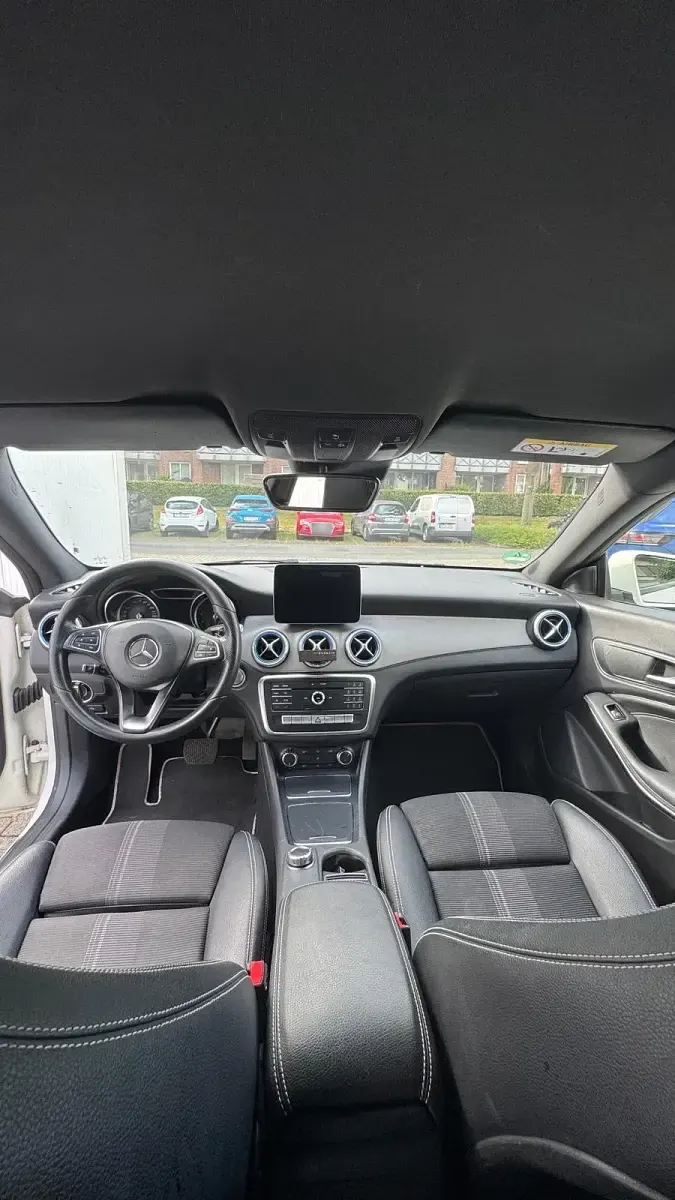 Gebraucht Mercedes CLA180 112 PS (82 kW) 2017 Weiß Coupé
