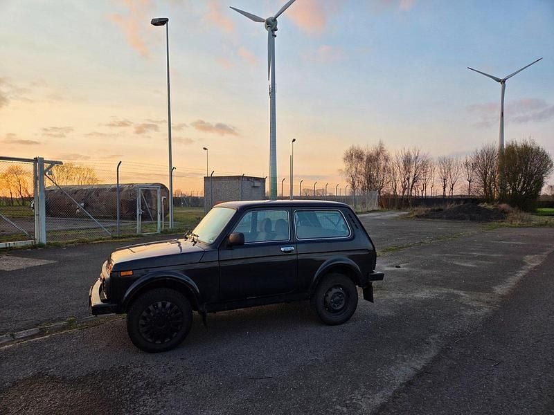 Gebraucht Lada Taiga 83 PS (61 kW) 2014 Grün SUV