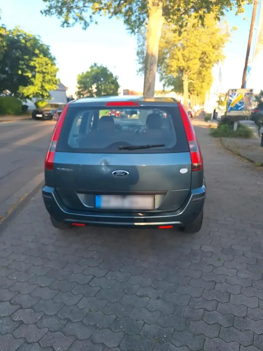 Gebraucht Ford Fusion 100 PS (73 kW) 2005 Grün Kleinwagen
