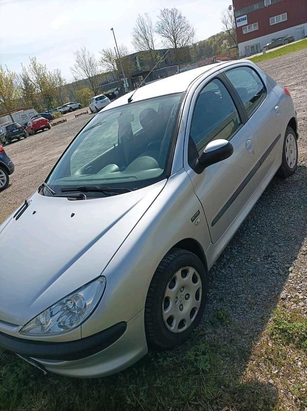 Gebraucht Peugeot 206 75 PS (55 kW) 2005 Kleinwagen