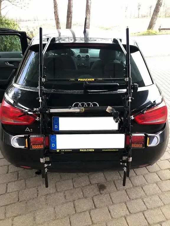 Gebraucht Audi A1 Sportback Attraction 86 PS (63 kW) 2013 Schwarz Kleinwagen