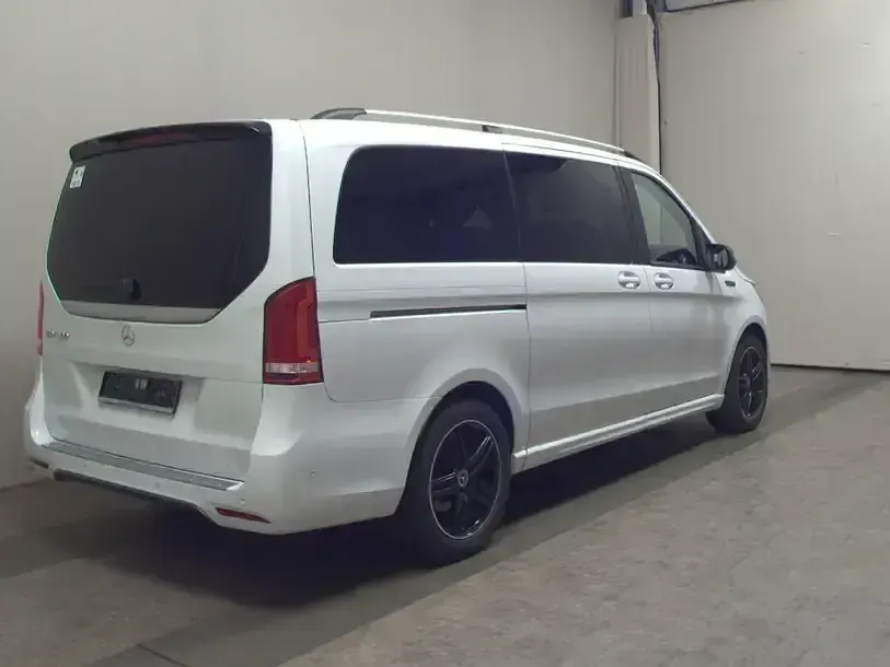 Gebraucht Mercedes EQV300 150 kW (204 PS) 2022 Bergkristallweiß metallic Van / Kleinbus