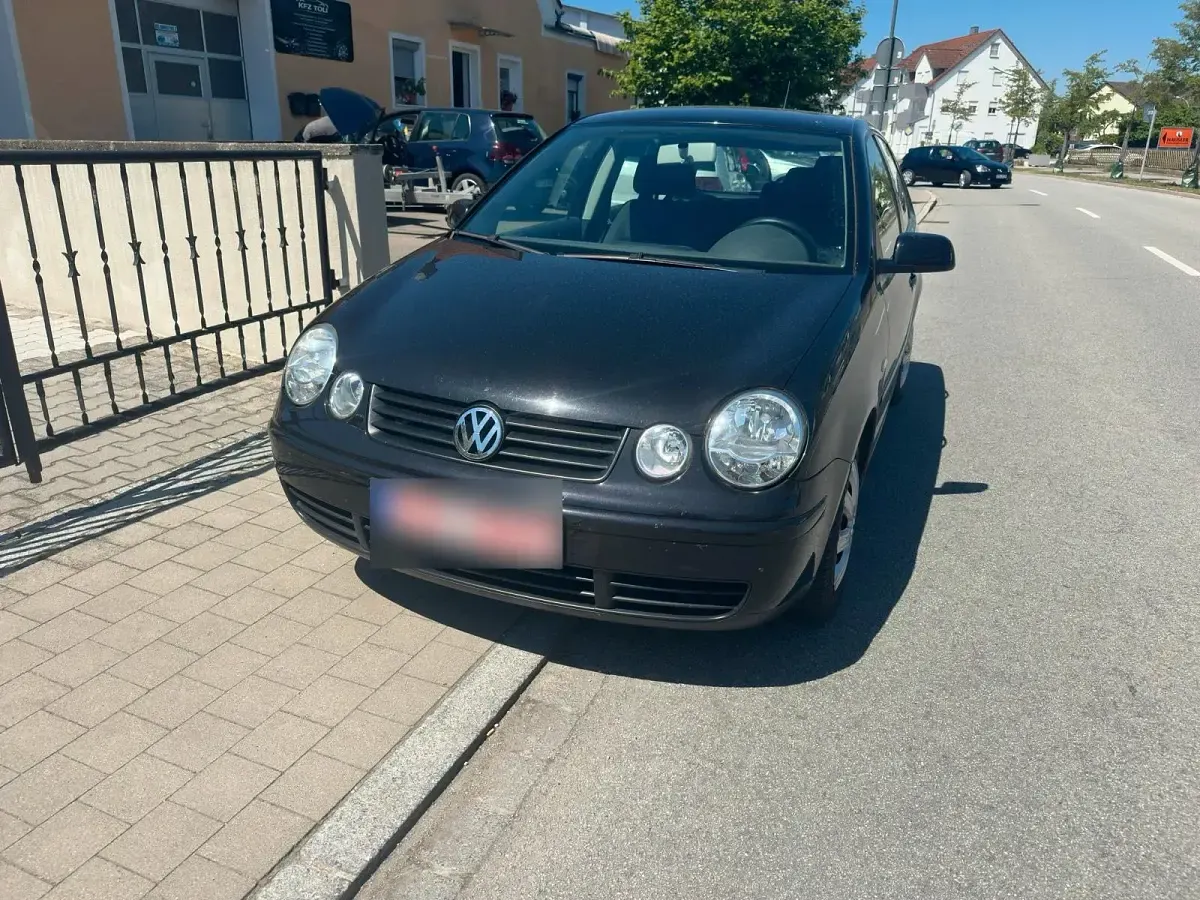 Używany VW Polo 75 KM (55 kW) 2003 Czarny Hatchback