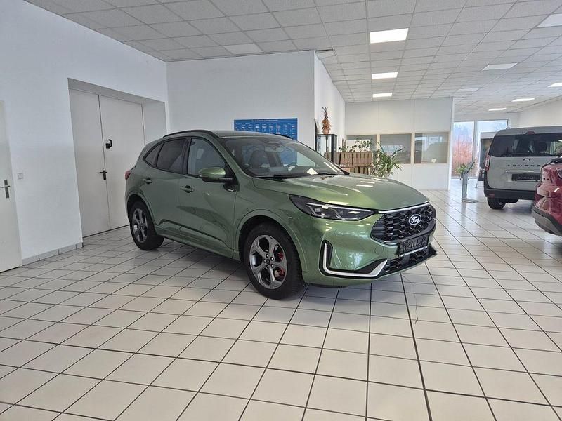 Gebraucht Ford Kuga ST-Line X 186 PS (136 kW) 2025 Grün SUV
